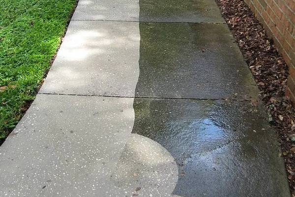 Driveway cleaning in Hamilton